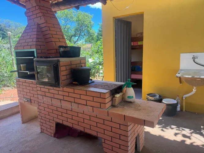 SITIO 1.000m2 CASA NOVA TRES QUARTOS TERRENO PLANO, JABOTICATUBAS