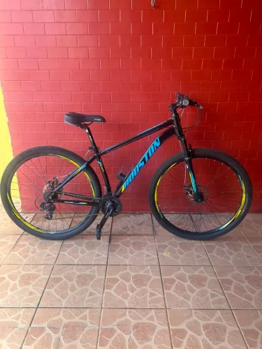 Bicicleta MTB aro 29 - Quadro de alumínio 17" Excelente estado