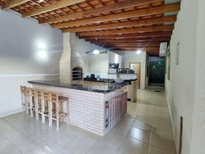 Casa com 3 dormitórios à venda, 145 m² por R$ 830.000,00 - Zona 05 - Maringá/PR