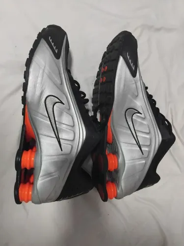 Tênis nike shox r4 tm 44 semi novo