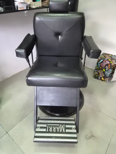 Cadeira barbeiro Marri