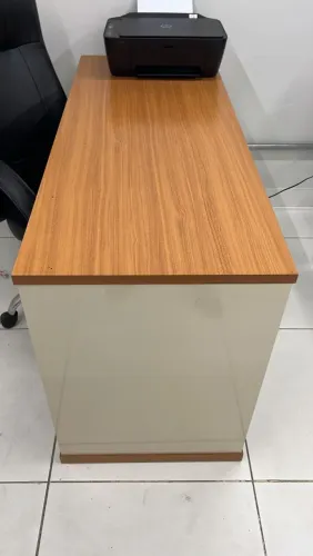 2 Escrivaninhas