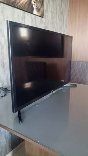 TV SAMSUNG 32" SMARTV R$750,00