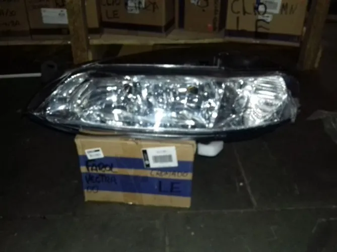 Farol vectra 00 cromado LE