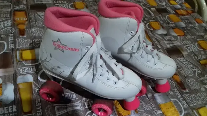  Patins Infantil branco e rosa - num 35 - Roller Derby - Star 350