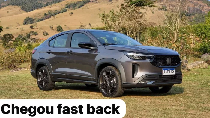 Fiat FastBack para retirada de peças .