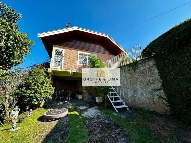 Sobrado com 4 Quartos para alugar, 170 m² - Vale Encantado - Campos do Jordão/SP