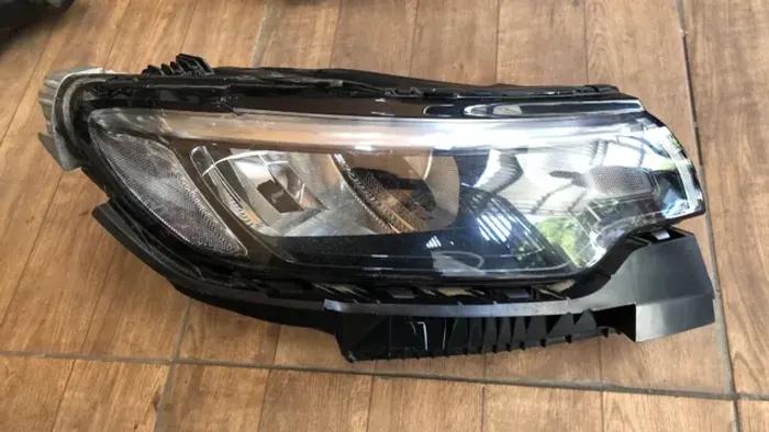 FAROL JEEP COMPASS