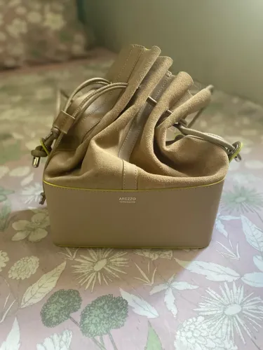 Bolsa Arezzo Bege de Couro
