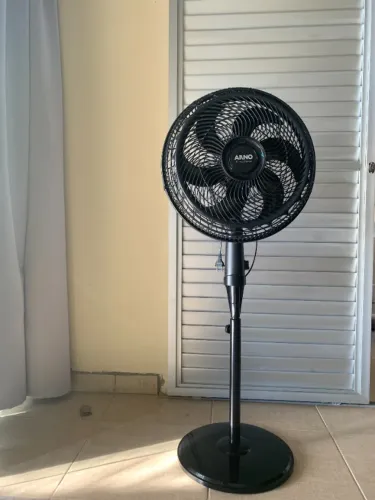 Ventilador Arno Turbo Force coluna