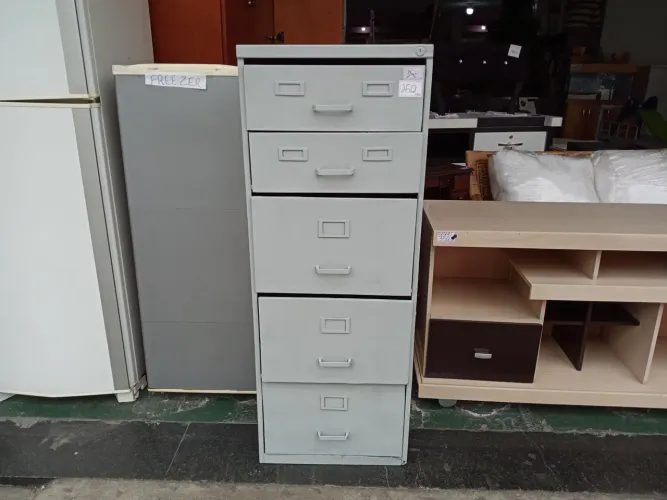 Arquivo de Aço com 5 Gavetas