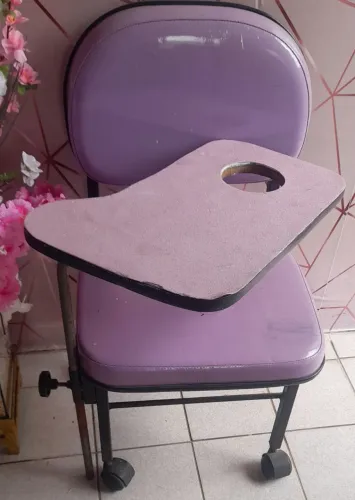 Cadeira p manicure 