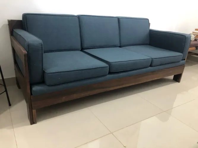 Sofá três lugares em Gonçalo Alves