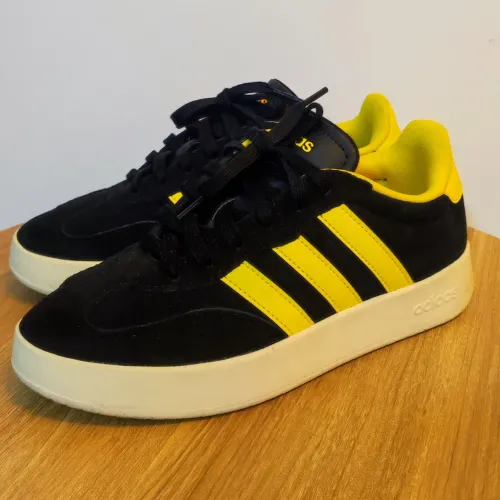Tênis Adidas Barreda - N° 37