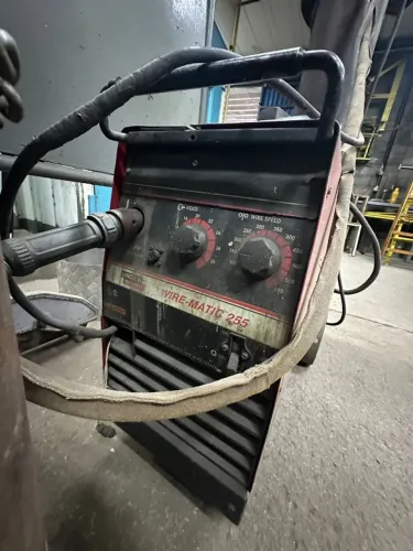 Maquina De Solda Mig Lincoln Wire- Matic 255