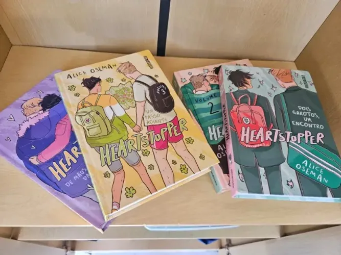 4 volumes de Heartstopper
