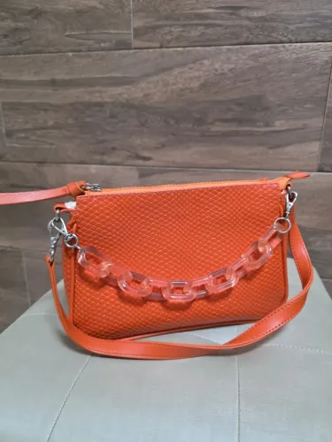 Bolsa Tiracolo Vic Laranja Pequena com Corrente