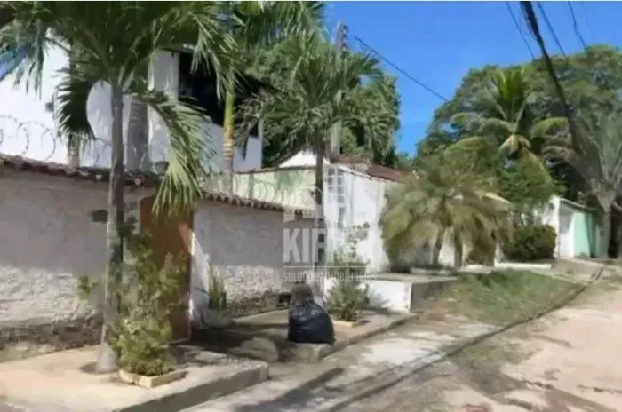 Terreno à venda, 787 m² por R$ 440.000,00 - Itaipu - Niterói/RJ