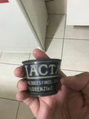 Lata de Balas Lacta Antiga anos 20