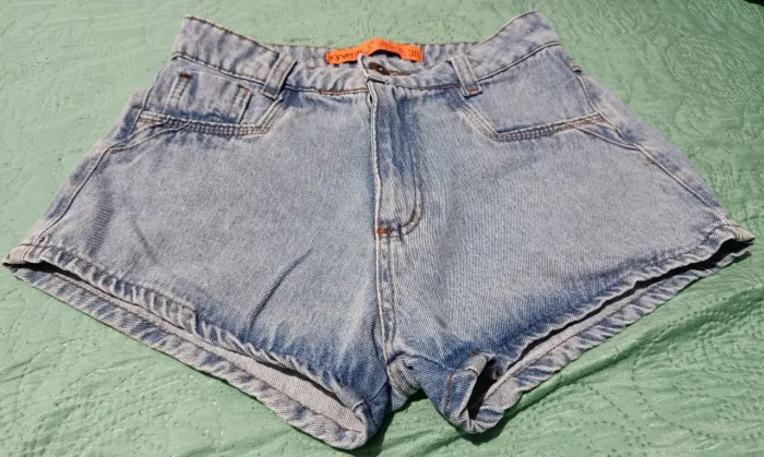 Short jeans usado