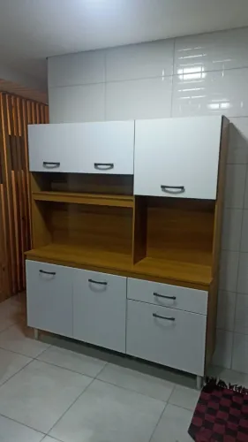 Armário de Cozinha Moderno e Funcional