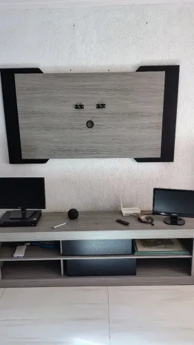 Painel para TV com rack 