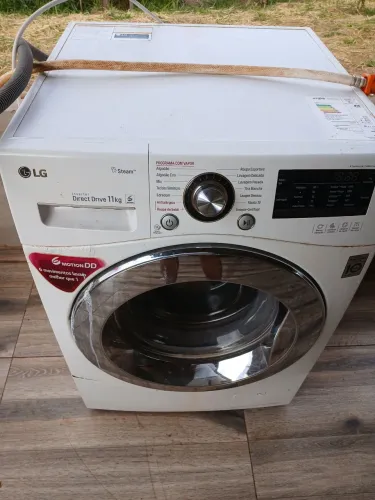 Máquina de Lavar LG Direct Drive 11kg Steam com defeito na placa