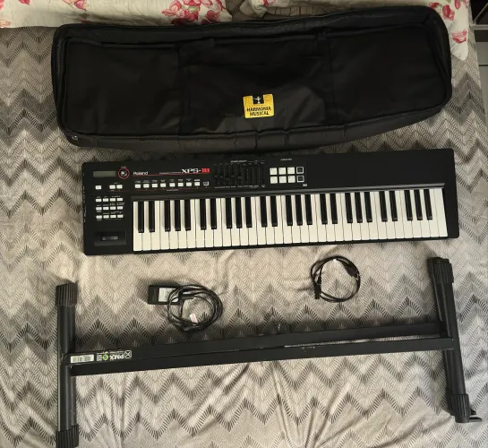 TECLADO SINTETIZANDOR ROLAND XPS10 