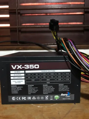 Fonte de Alimentação AeroCool VX-350