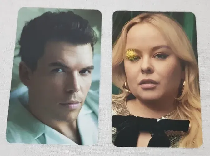 Photocards Penelope e Colin da série Bridgerton - Tudum Netflix