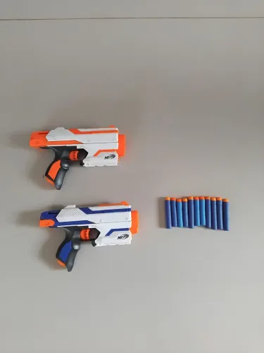 Vende-se par de nerfs funcionando perfeitamente.