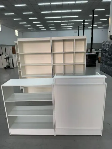 Balcão Caixa + Vitrine + Estante Expositora MDF