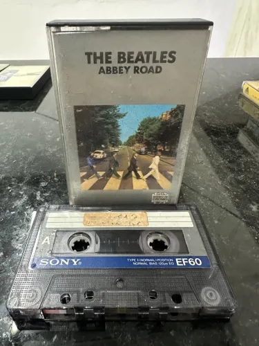 Fita cassete The Beatles - Abbey Road (rara, em excelente estado)