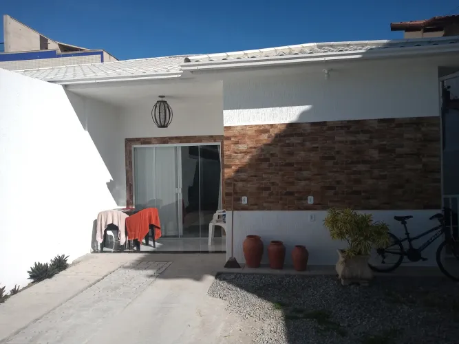 linda casa linear com 3 quartos independente extenção do bosque
