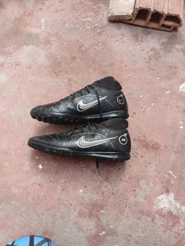 Chuteira societe Nike botinha original novinhanúmero 41