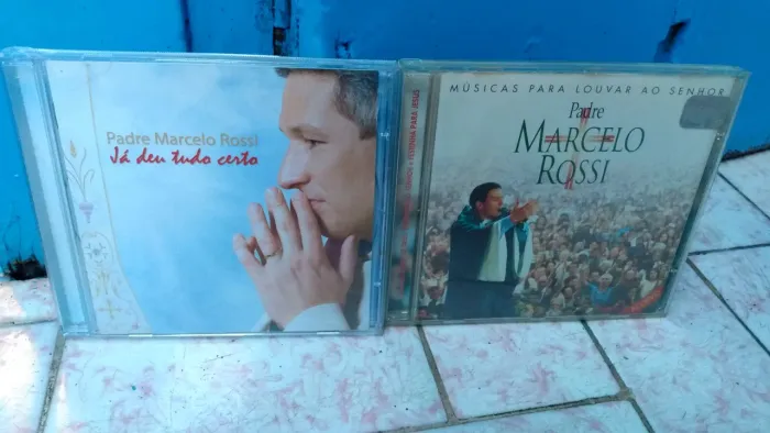 2 cds originais padre Marcelo Rossi.