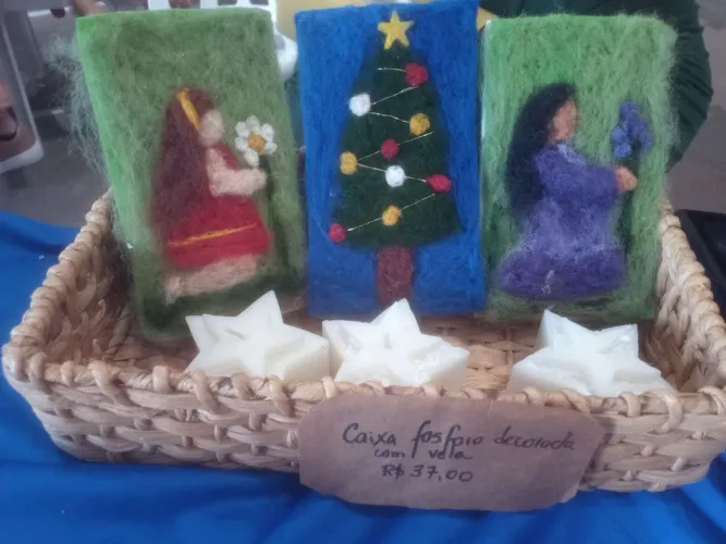 Caixa de fósforo decorada de Natal com vela  produto artesanal Waldorf Único no site