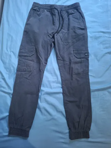 Calça jogger cargo 