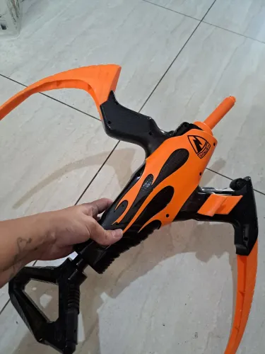 Arco e Flecha Nerf - Strike Series