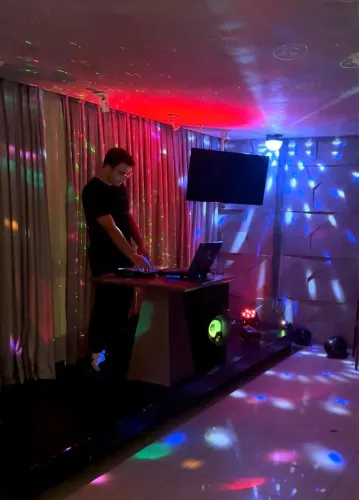 Dj VM 