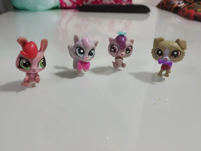 Kit com 4 mini Littlest Pet Shop originais