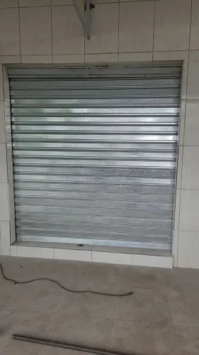 Fabricação e manutenção de Porta de rolo ,e  pode de enrolar automática 