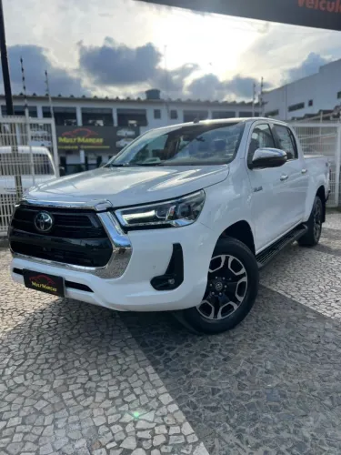 Toyota Hilux CD SR 4X4 2.8 TDI Diesel Aut. 2021
