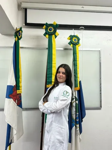 vaga para técnica em enfermagem home care (apenas mulher)