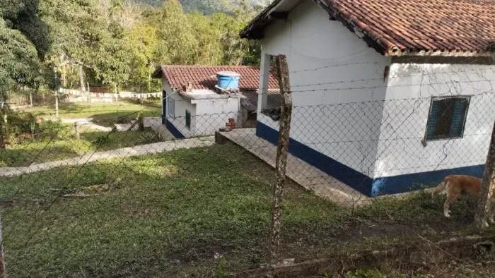 SÍTIO 90MIL METROS - 3 ALQUEIRES - COM NASCENTE DE AGUÁ - 2 CASAS - ESCRITURA DEFINITAVA