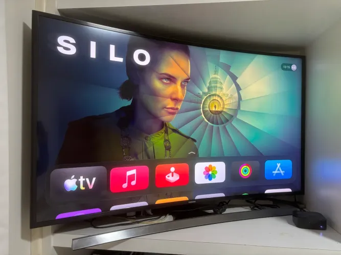 Samsung de 48 polegadas tela curvada