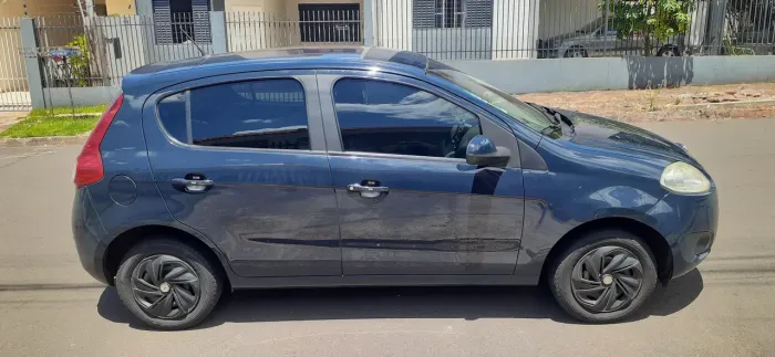 Fiat Palio Attractive 1.0 EVO Fire Flex 8V 5P 2012