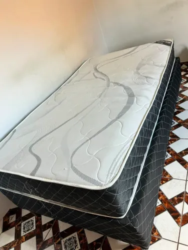 Cama de solteiro