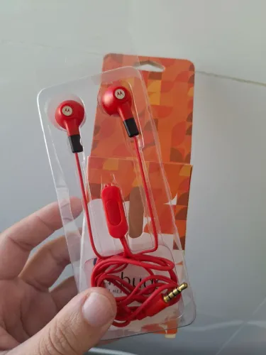 Fone de Ouvido Vermelho