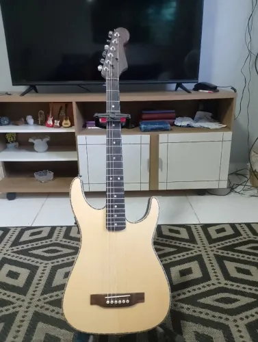 Violão stratocustic handemade